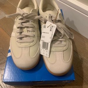 Adidas Samba OG size 7 aluminum and white